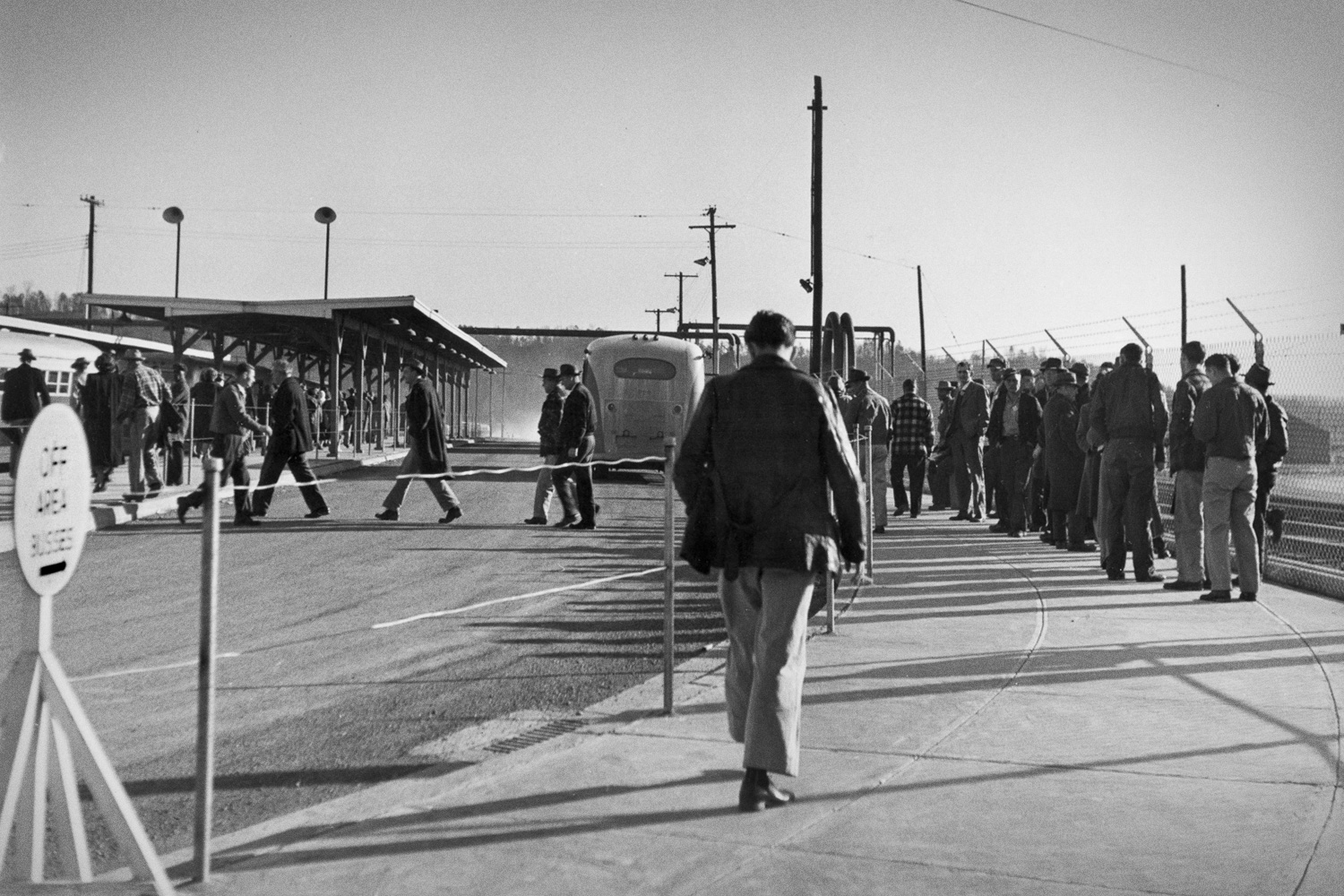 K-25 Bus Terminal from K-1028-18 Gate House